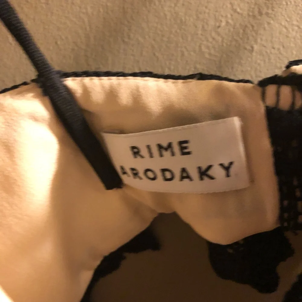 Designer Rime Arodaky crop top from Shopbop.  Black with Beige lining (XS) NWOT - Picture 4 of 7